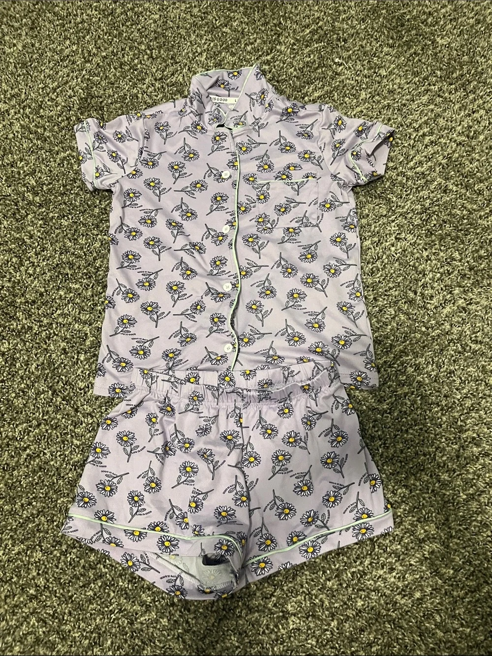 Life Is Good Lavender Daisy Short Sleeve Pajama Set